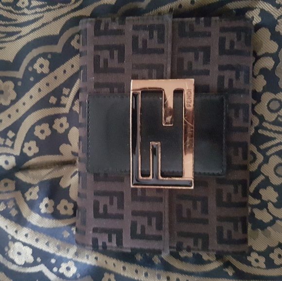 Fendi Handbags - Fendi wallet